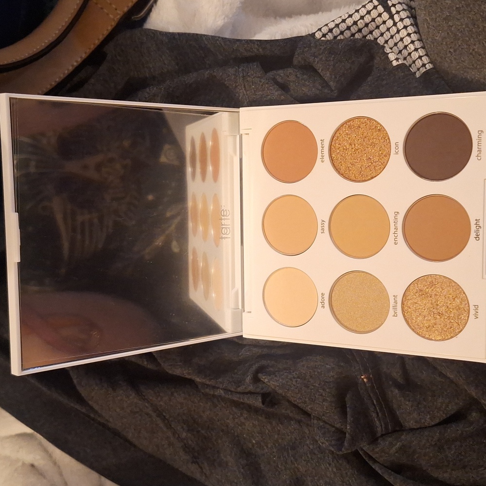 Tarte eyeshadow palette (sunrise)